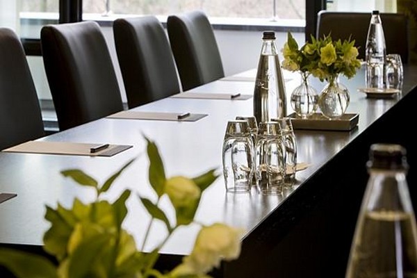 2012: Van der Valk, Lichtgewicht klaptafels